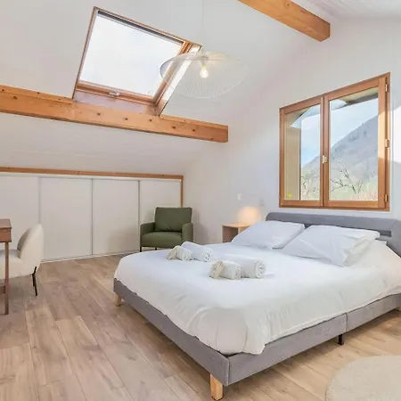 Lescapade Du Col Cozy 2-bedroom * Bluffy
